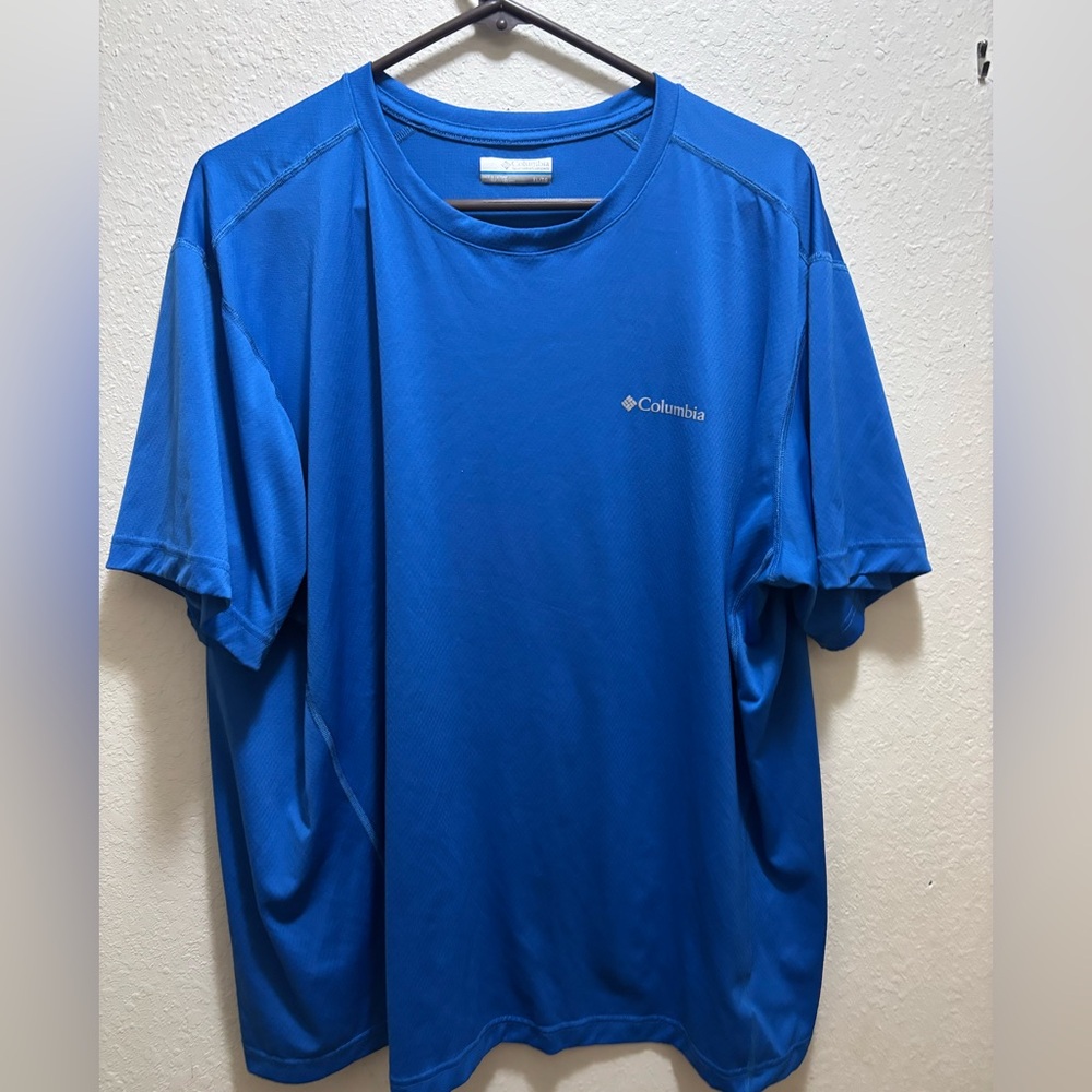 Columbia Men’s XL Royal Blue Active Crew Neck Short Sleeve Shirt EUC